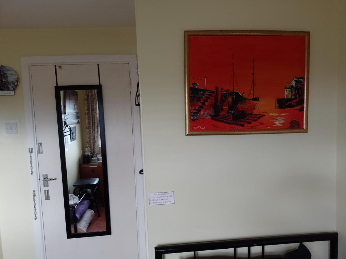 Super Single Room Cardiff Exterior foto